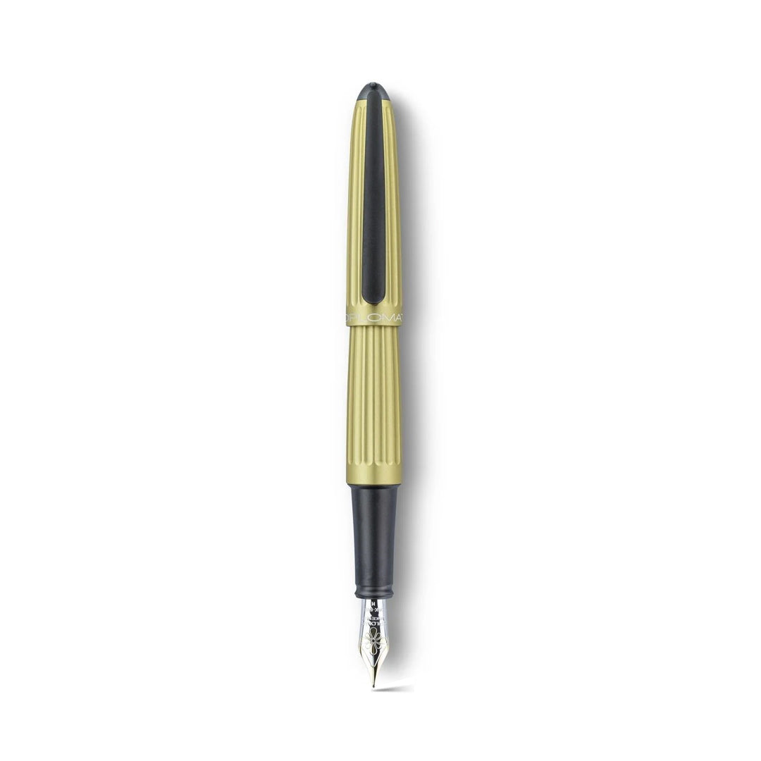 Diplomat Aero 14K Gold Fountain Pen