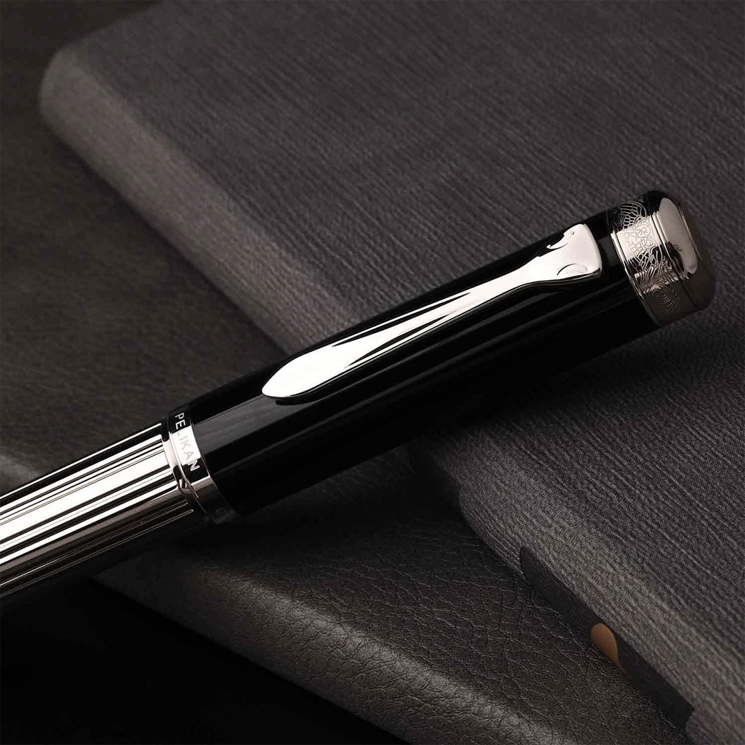 Pelikan Majesty M7005 Silver/Black Fountain Pen