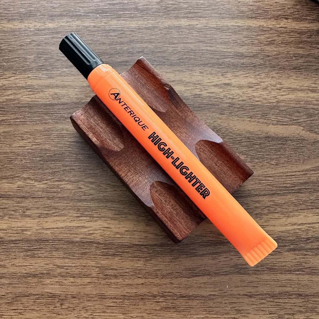 Anterique Fluorescent marker