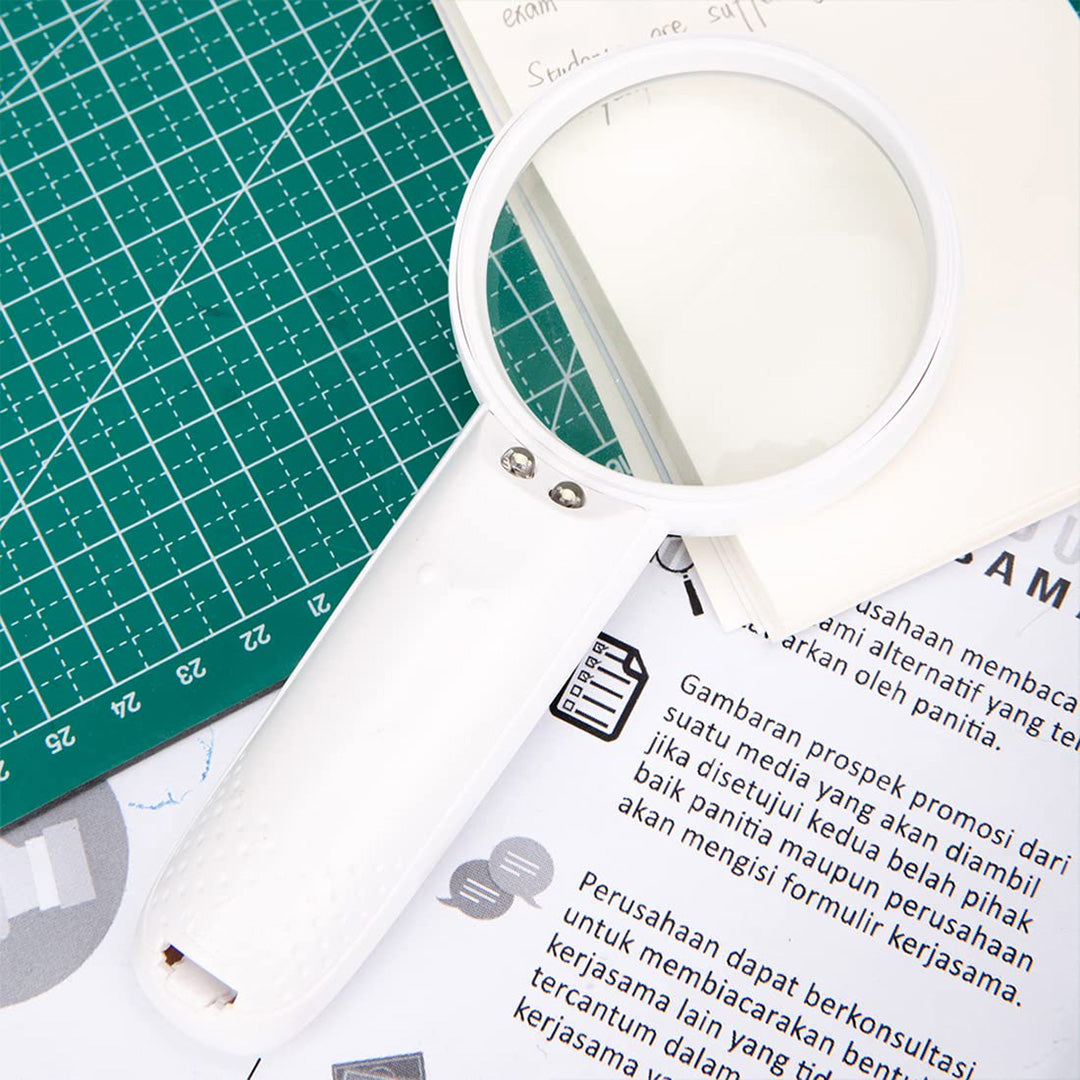 Deli Magnifying Glass With LED Light