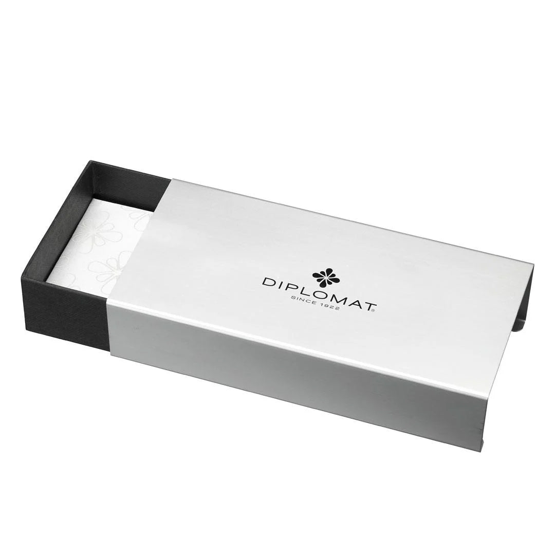 Diplomat Excellence A Plus 14K  Fountain Pen