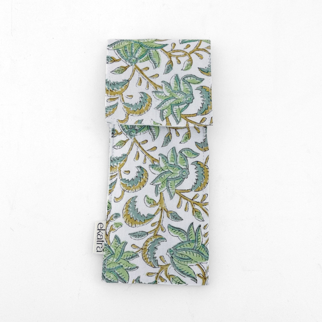 Ekatra Sustainable Pen case/organizer with elastic band