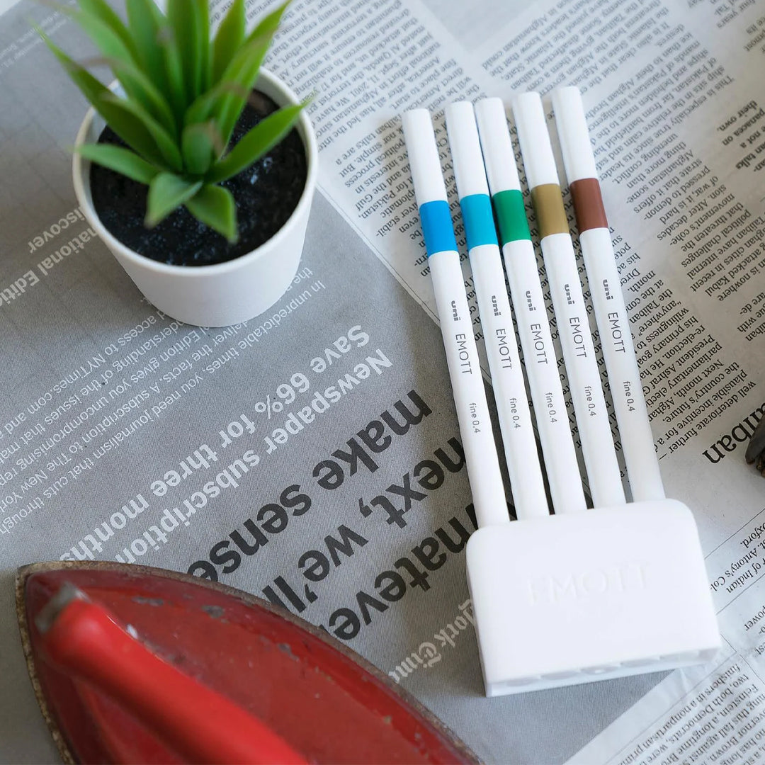 Uni Emott Pens 5-color set