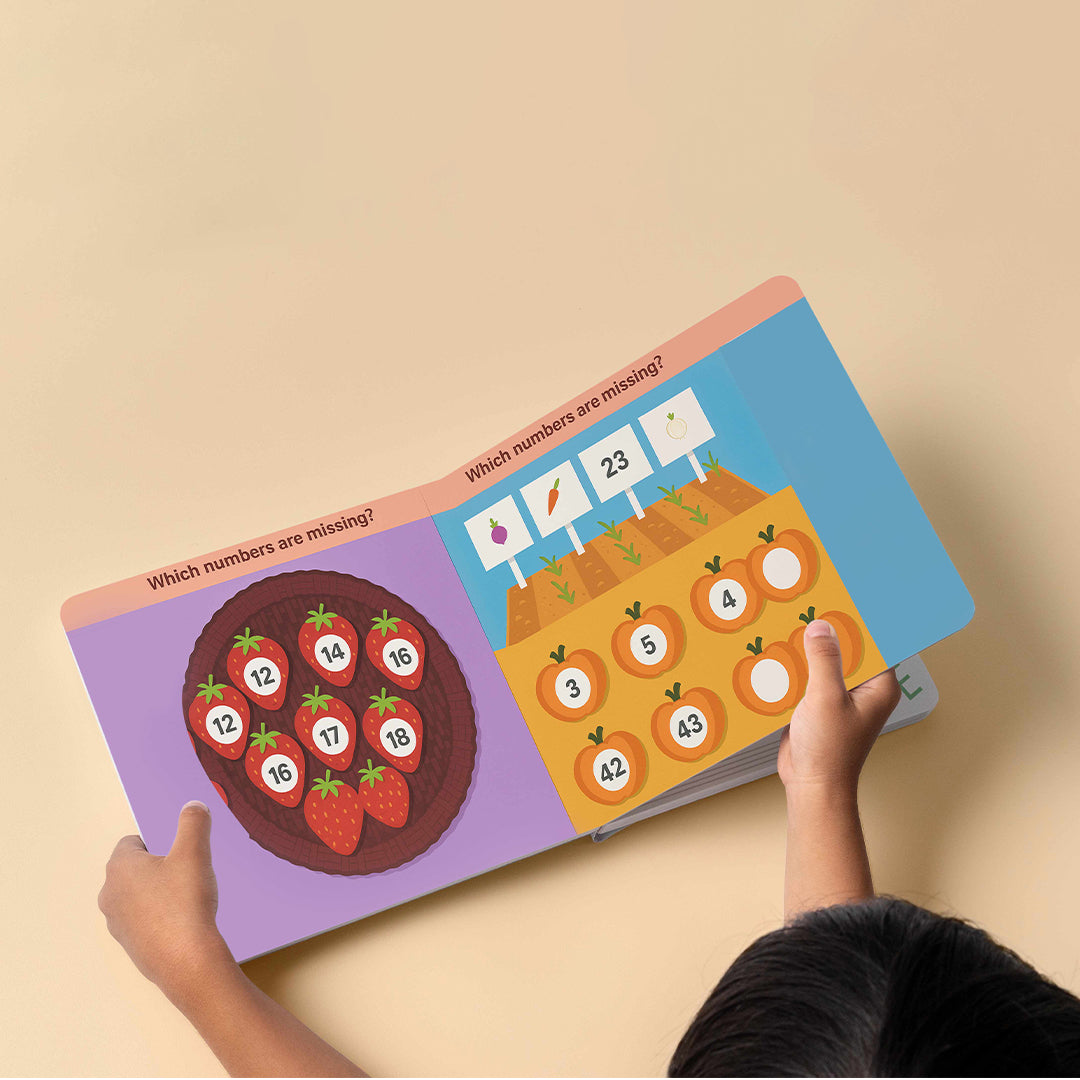 Lovely Store A Farm full of numbers Board Book