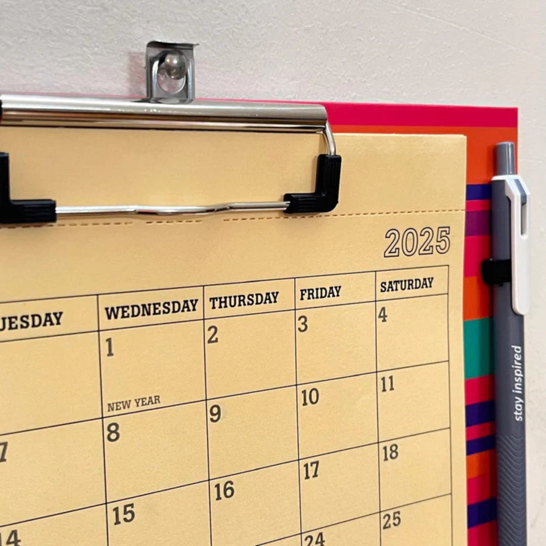 Magnetic & Wall Mountable Clipboard Calendar