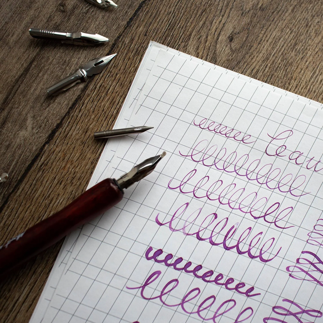 Mont Marte Calligraphy Dip Pen Set Signature