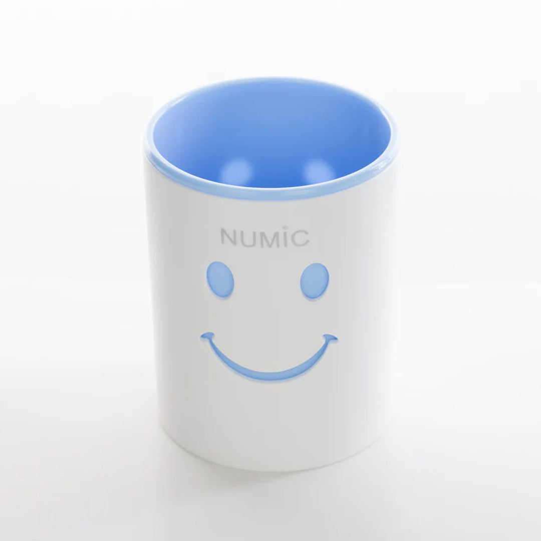 Numic Smiley Pen Stand