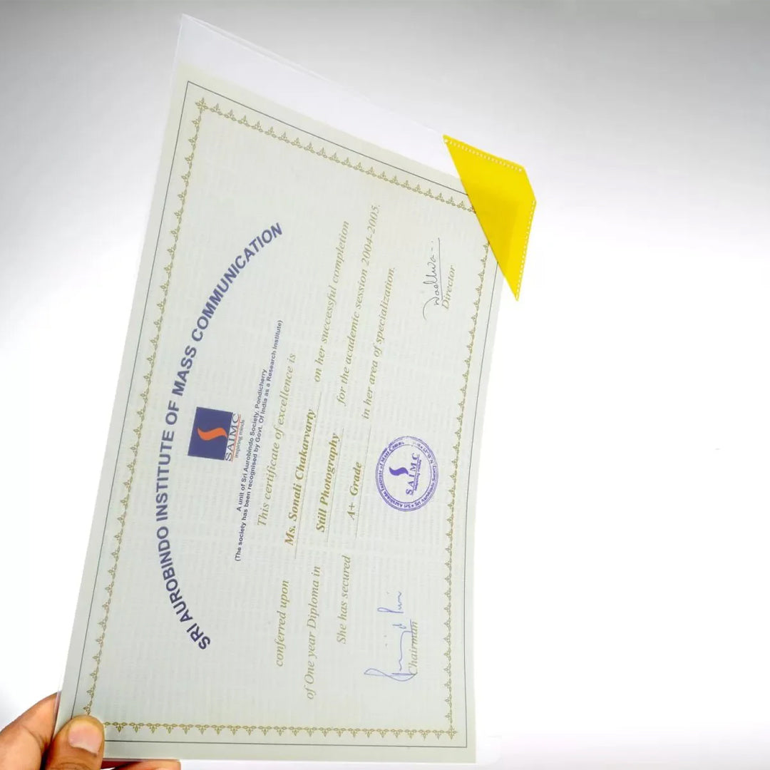 Solo A4 Secure Clear Holder