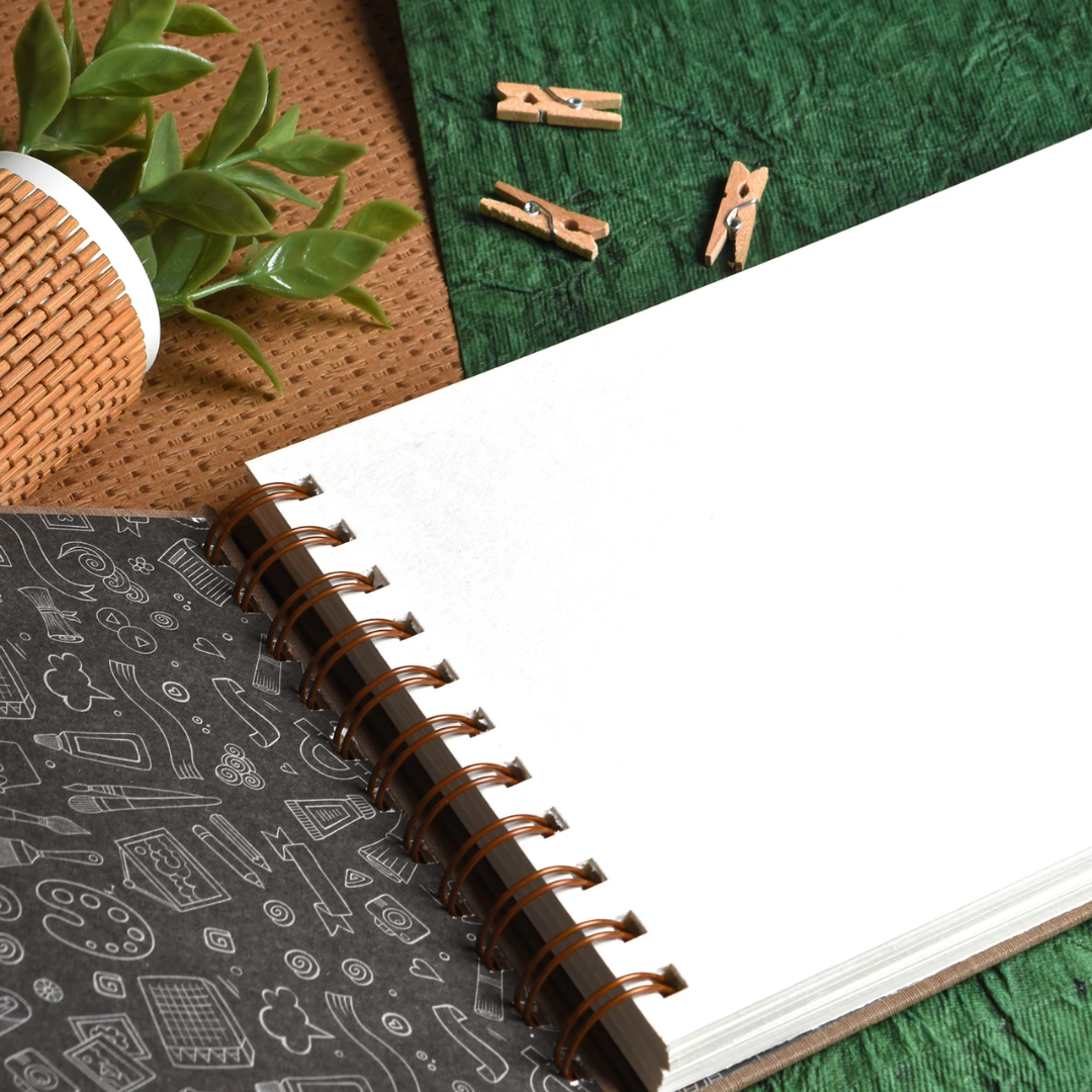 Scholar Expert Noire Sketch Book