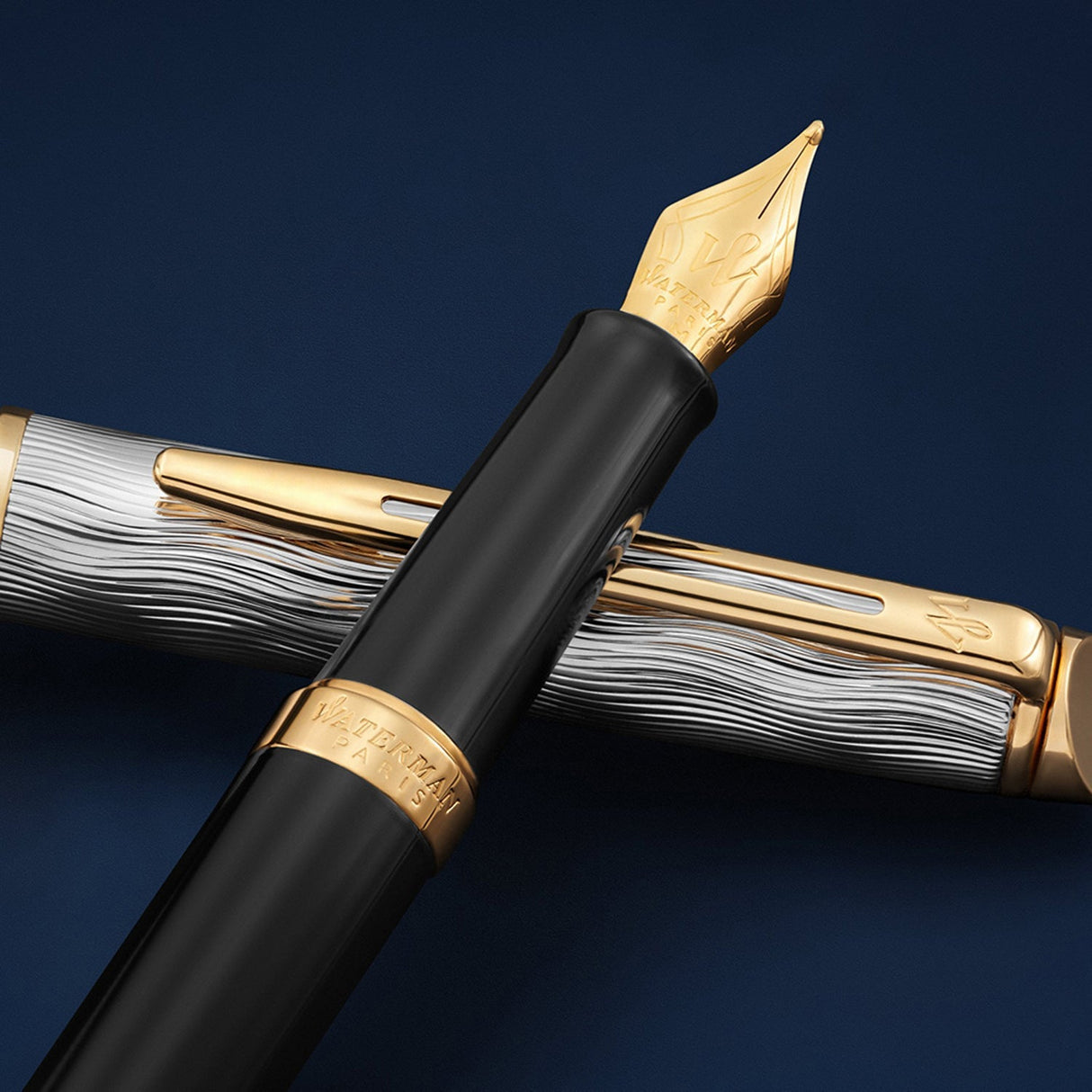 Waterman Hemisphere Reflections Of Paris Deluxe Black GT Fountain Pen