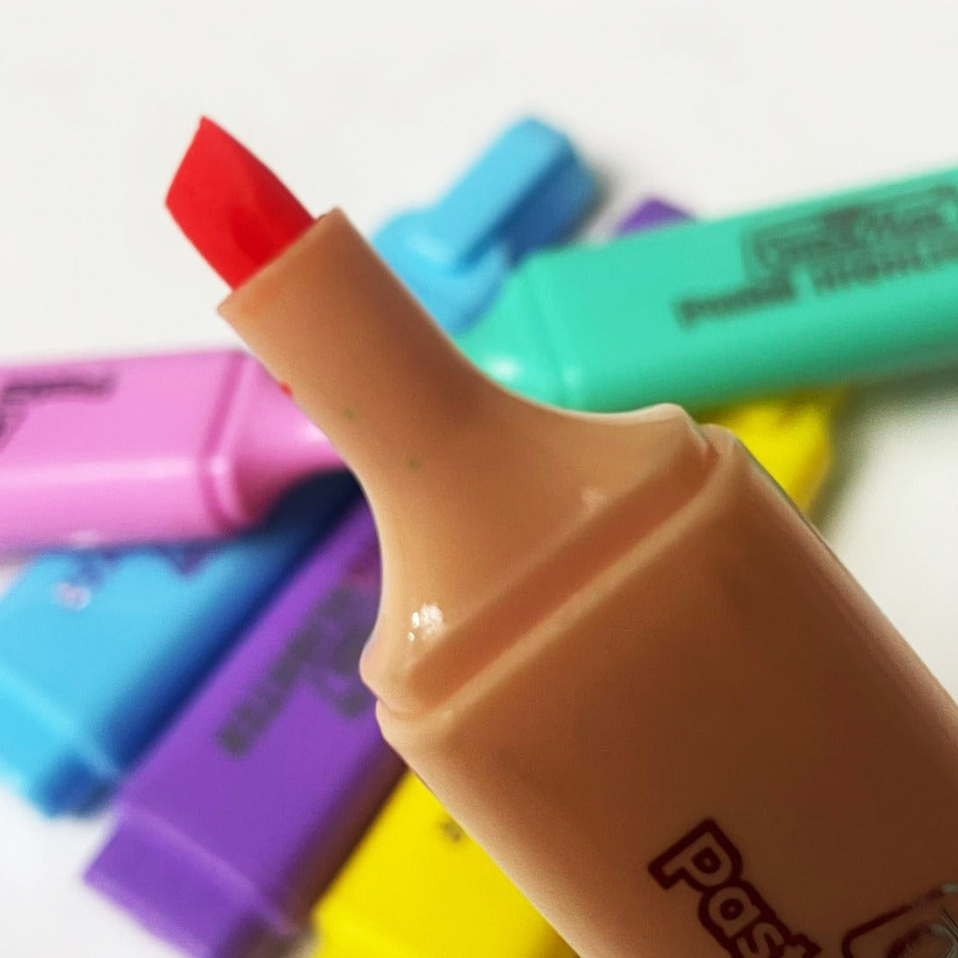 Soni Officemate Vibrant Fluroescent Highlighter