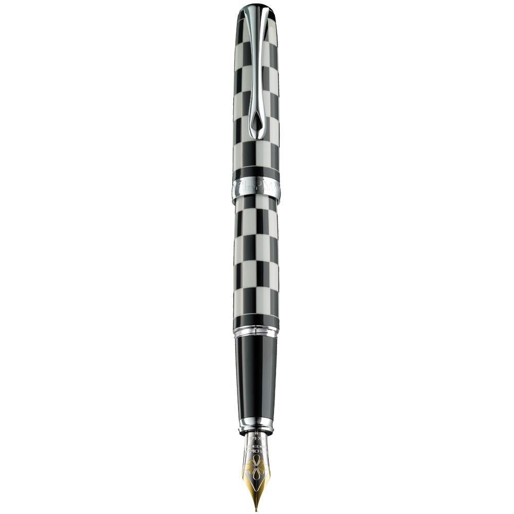 Diplomat Excellence A Plus 14K Gold Fountain Pen - SCOOBOO - DP_D40102011_EXC_A_RM_BLK_WHT_14_FPEF - Fountain Pen