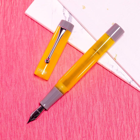 Opus 88 Demo 2021 Yellow Fountain pen - SCOOBOO - OP88_DEMO_2021YLW_FPEF_96086521EF - Fountain Pen