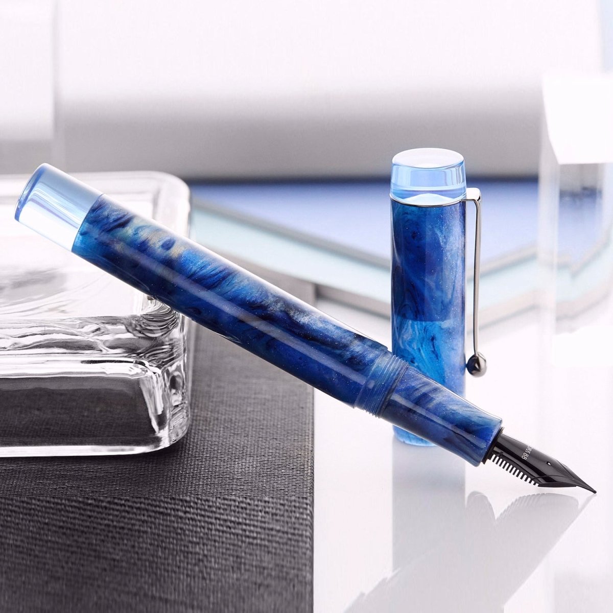 Opus 88 Demo Sapphire Fountain pen - SCOOBOO - OP88_DEMO_SPHR_FPEF_23091801_EF - Fountain Pen