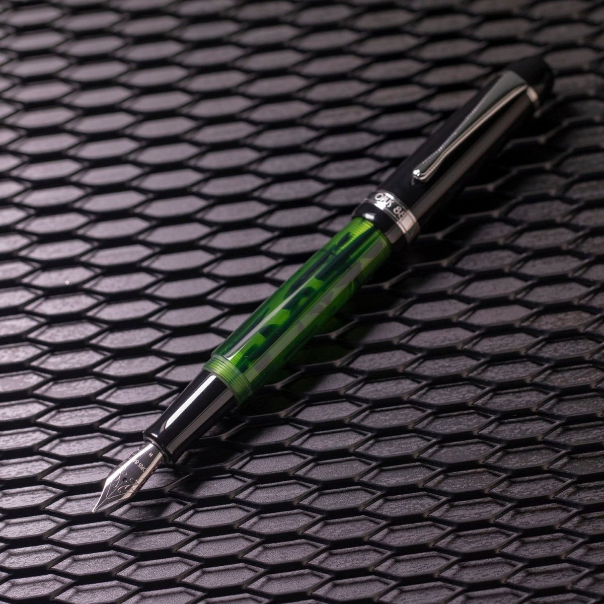 Opus 88 Jazz Green Fountain pen - SCOOBOO - OP88_JZZ_GRN_FPEF_97010723_EF - Fountain Pen