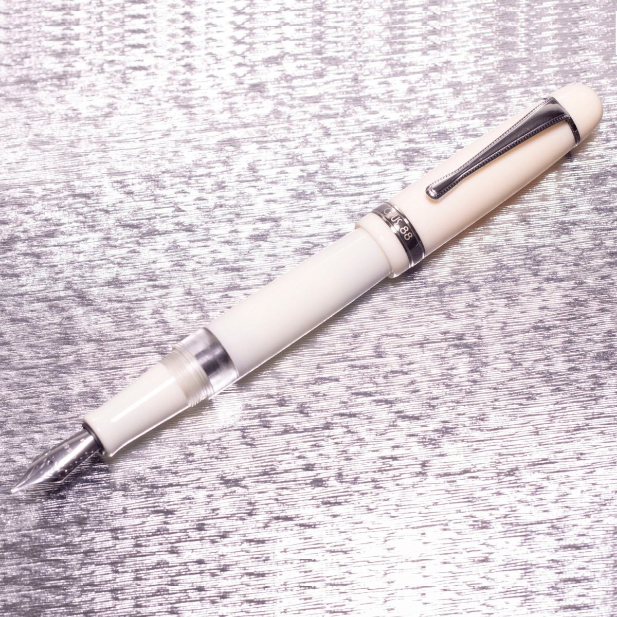 Opus 88 Jazz Solid White Fountain pen - SCOOBOO - OP88_JZZ_SLDWHT_FPEF_97010729_EF - Fountain Pen