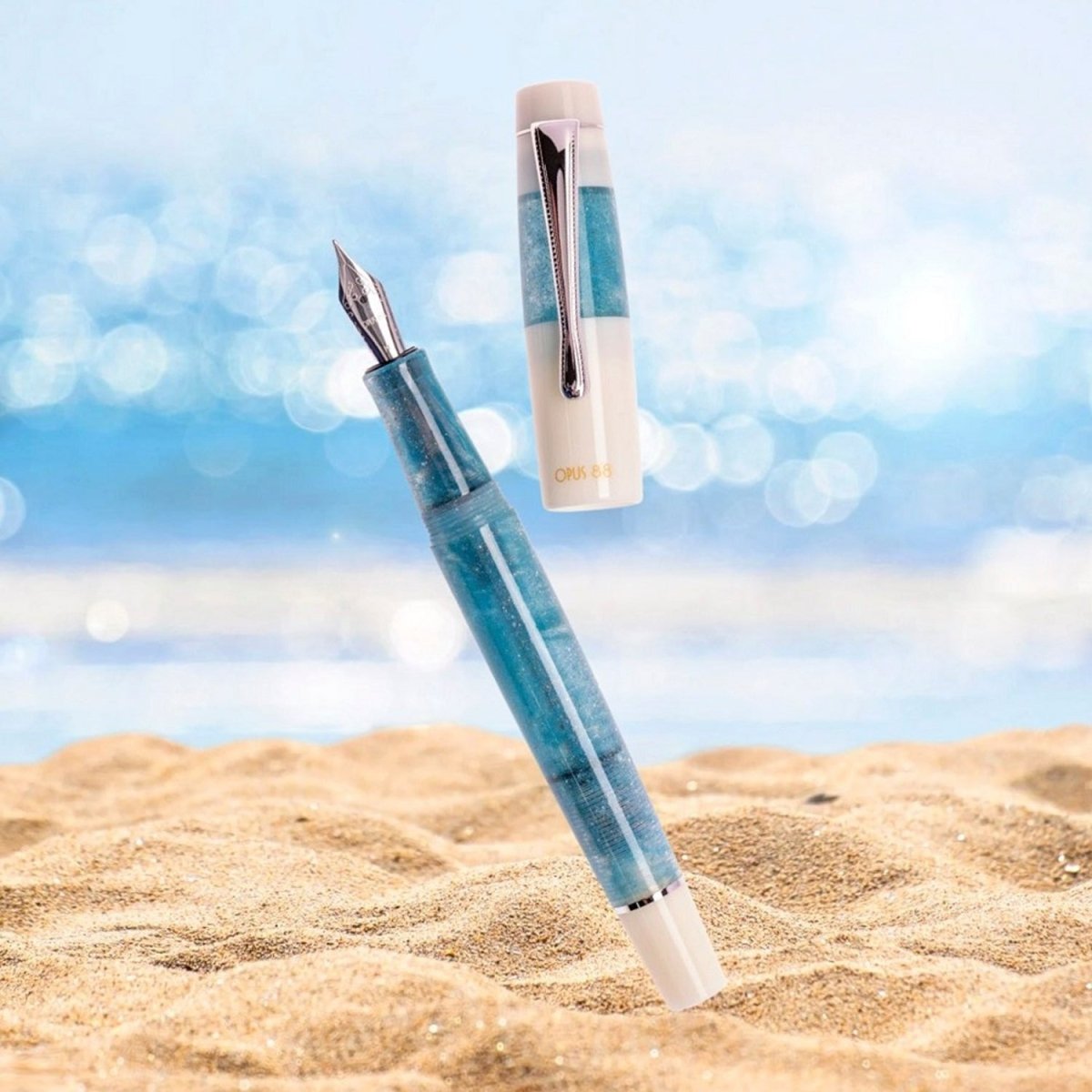 Opus 88 Koloro White/Blue Fountain pen - SCOOBOO - OP88_KLRO_WHTBLU_FPEF_96083908_EF - Fountain Pen