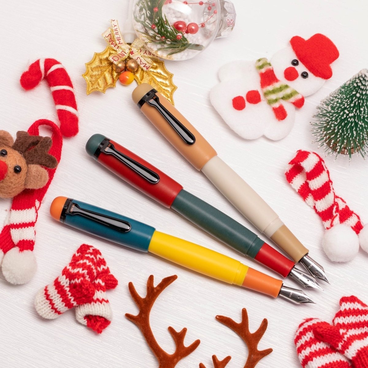 Opus 88 Omar Christmas Fountain pen - SCOOBOO - OP88_OMR_CTMS_FPEF_96231001_EF - Fountain Pen