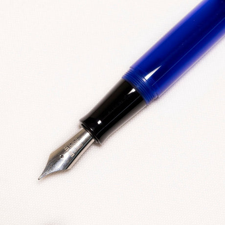 Opus 88 Opera Blue Arrow Fountain pen - SCOOBOO - OP88_OPR_BLUARW_FPEF_98041204_EF - Fountain Pen