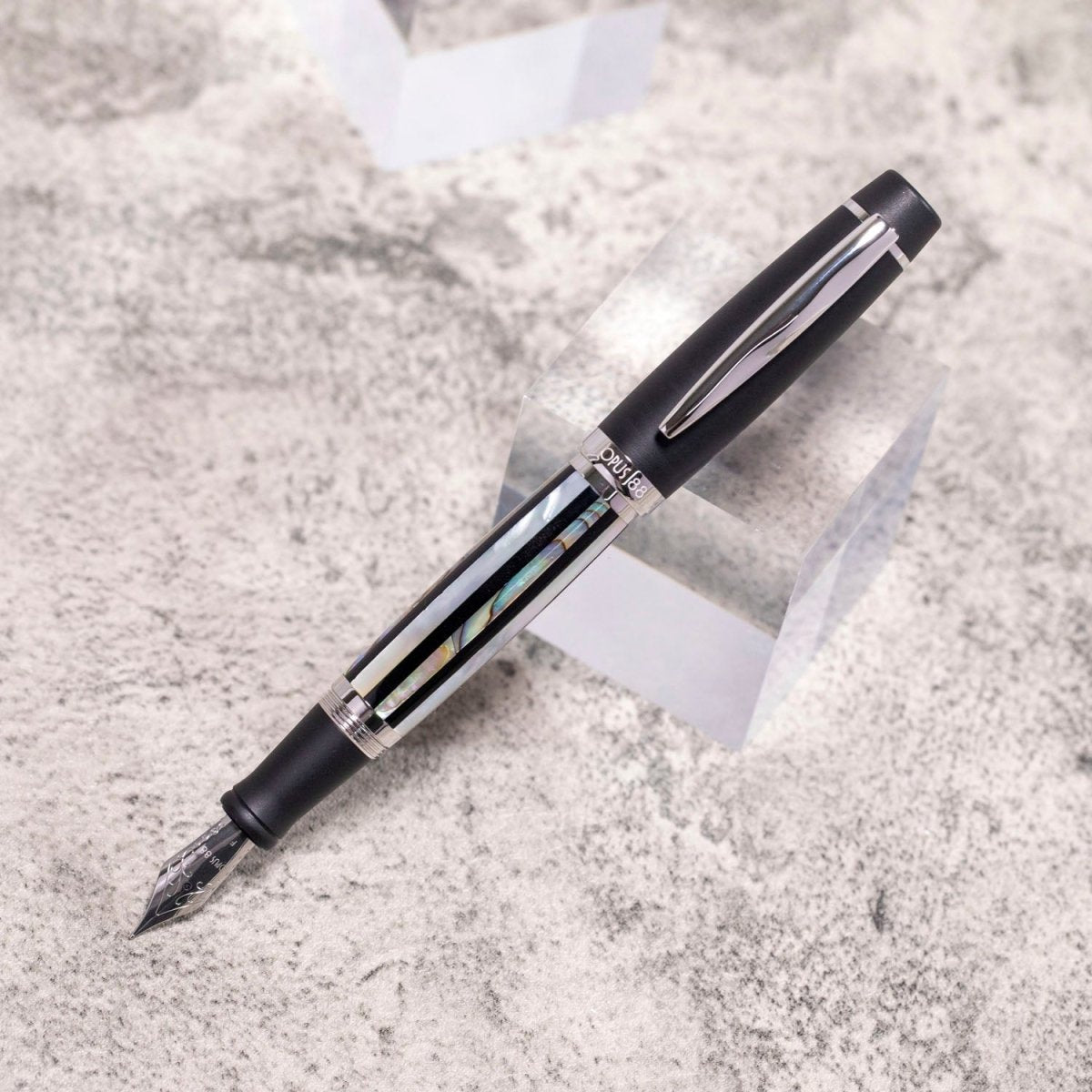 Opus 88 Shell Stripe Fountain pen - SCOOBOO - OP88_SHL_STR_FPEF_98031503_EF - Fountain Pen