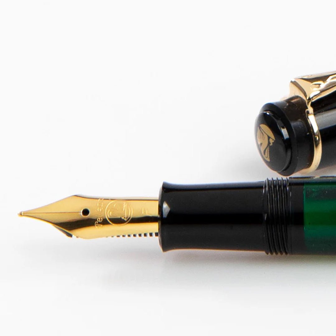 Pelikan Classic M200 Fountain Pen - SCOOBOO - PEP_CLC_M200_BLK_FPEF_816465 - Fountain Pen