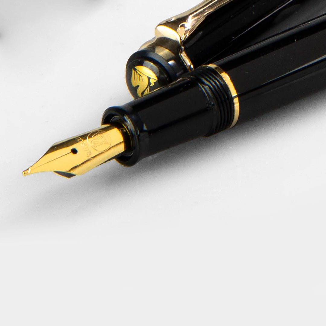 Pelikan Classic P200 Black Fountain Pen - SCOOBOO - PEP_CLC_P200_BLK_FPEF_930354 - Fountain Pen