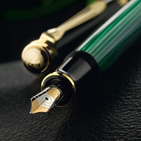 Pelikan Souveran M400 Black/Green Fountain Pen - SCOOBOO - PEP_SVRN_M400_BLKGRN_FPEF_985796 - Fountain Pen