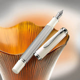 Pelikan Souveran M405 Silver/White Fountain Pen - SCOOBOO - PEP_SVRN_M405SE_SLVWHT_FPEF_815451 - Fountain Pen