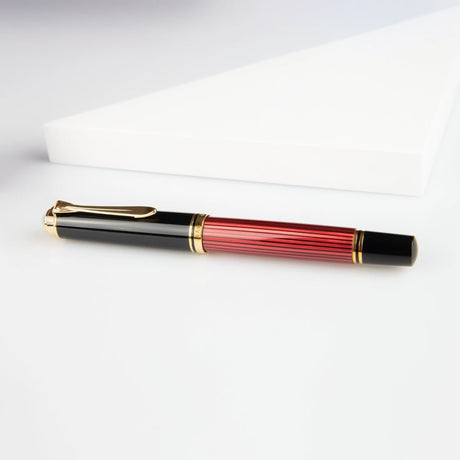 Pelikan Souveran M600 Black/Red Fountain Pen - SCOOBOO - PEP_SVRN_M600_BLKRED_FPEF_928903 - Fountain Pen