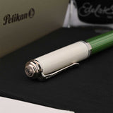 Pelikan Souveran M605 Green/White Fountain Pen (Special Edition) - SCOOBOO - PEP_SVRN_M605SE_GRNWHT_FPEF_818186 - Fountain Pen