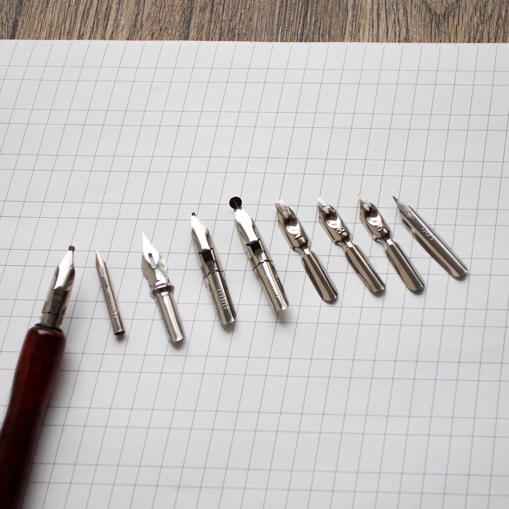 Mont Marte Calligraphy Dip Pen Set Signature