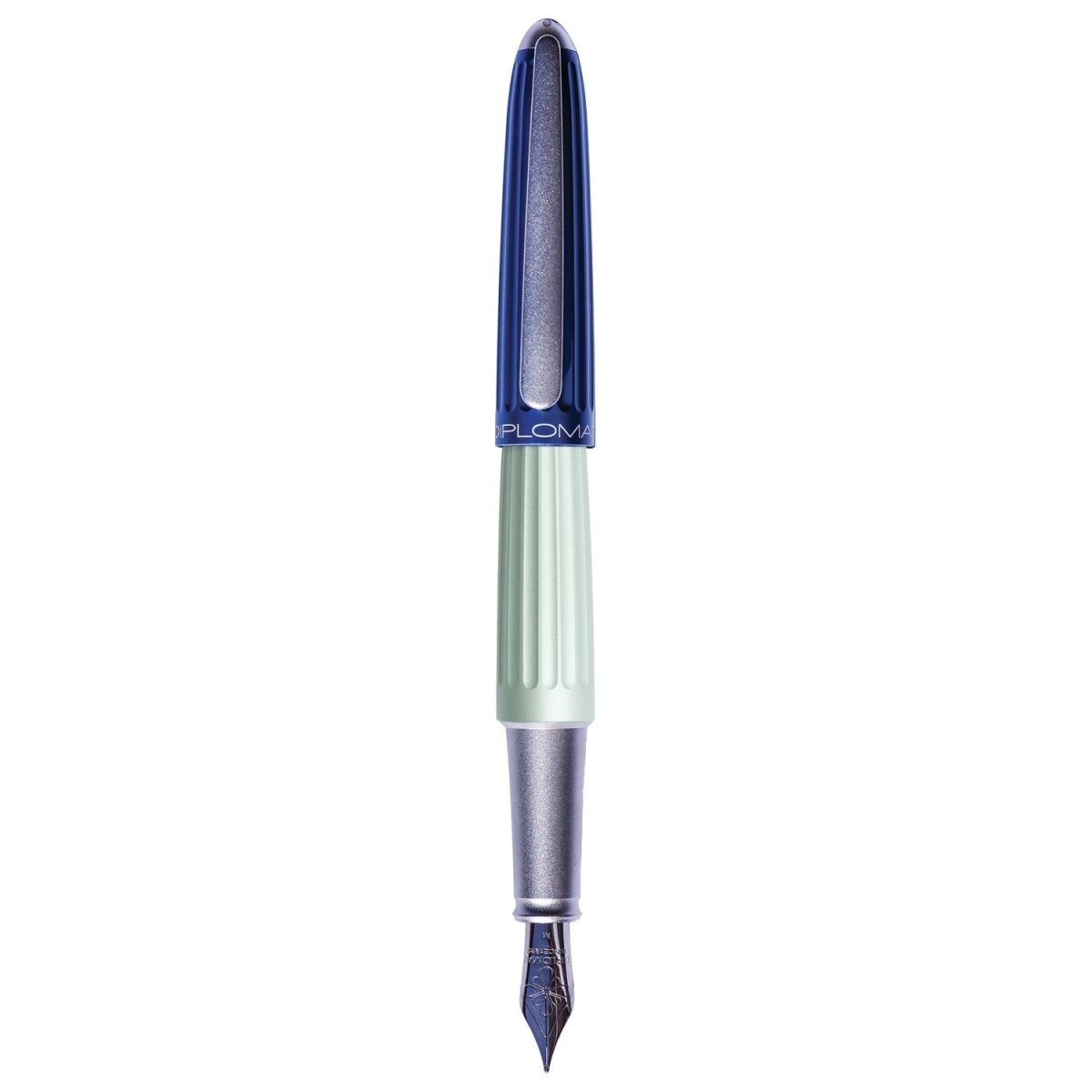 Diplomat Aero Fountain Pen - SCOOBOO - DP_AER_BLUSLV_FPEF_D40316021 - Fountain Pen