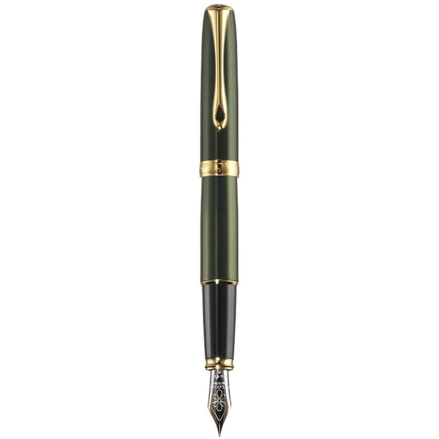 Diplomat Excellence A2 Evergreen/Gold 14K Gold Fountain Pen - SCOOBOO - DP_D40211015_EXC_A2_GRNGLD_14_FPM - Fountain Pen