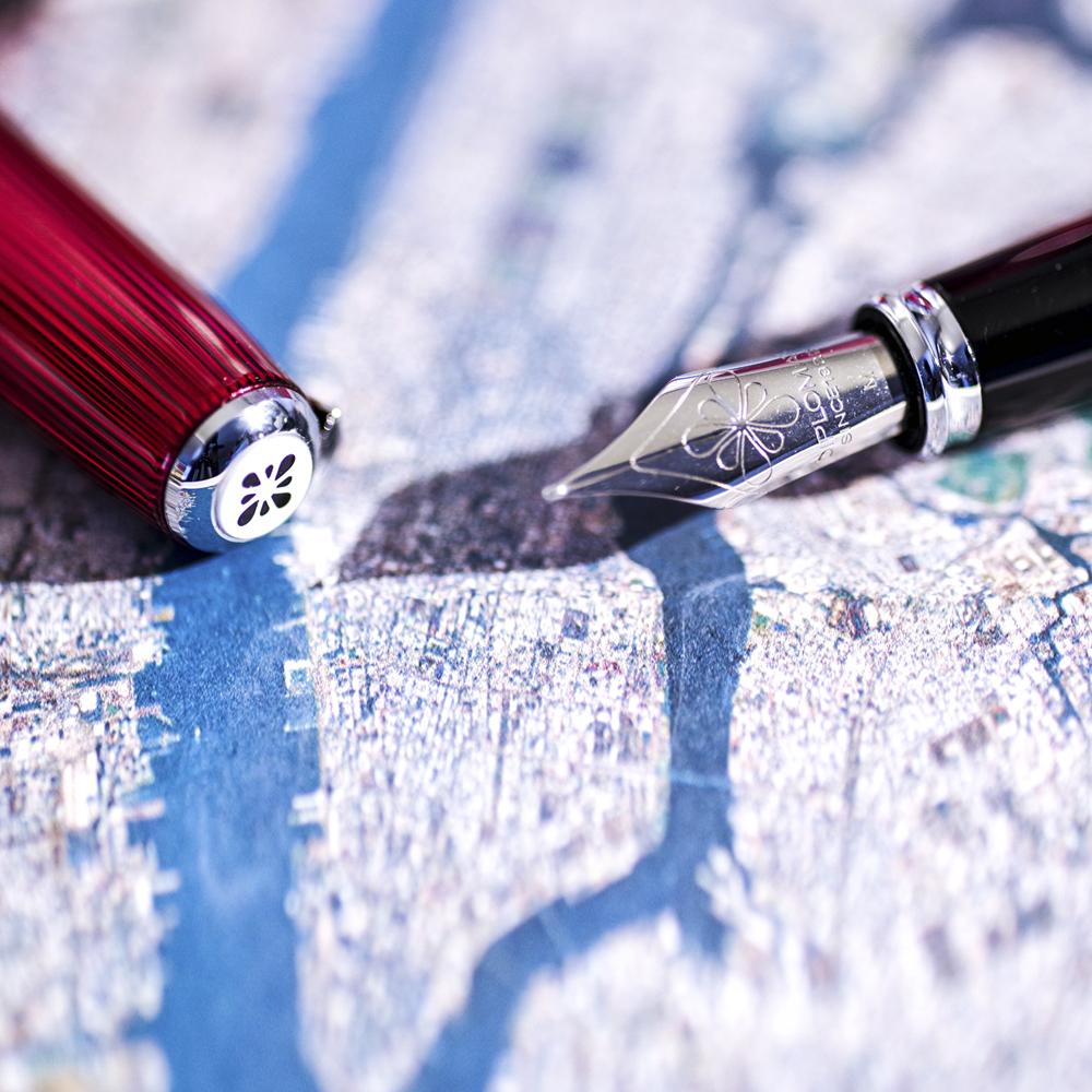 Diplomat Excellence A2 Skyline Red 14K Gold Fountain Pen - SCOOBOO - DP_D40216015_EXC_A2_RED_14_FPM - Fountain Pen
