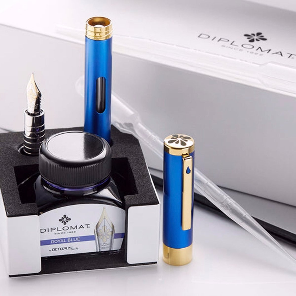 Diplomat Nexus Blue GT 14CT Fountain Pen - SCOOBOO - DP_NXS_BLUGLD_14_FPEF_D40504011 - Fountain Pen