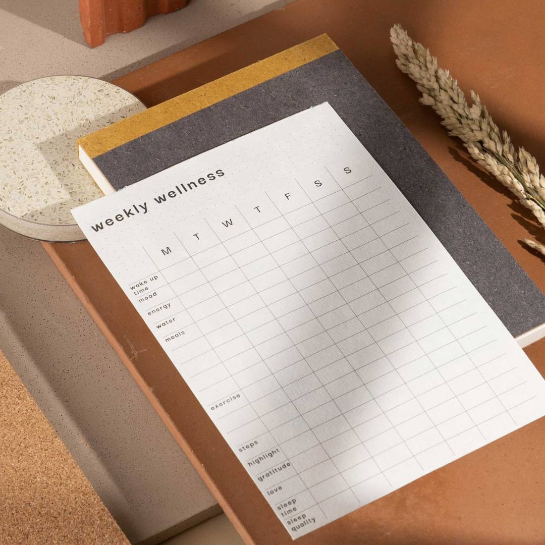 Paperdom Weekly Wellness Tracker - SCOOBOO - Planners