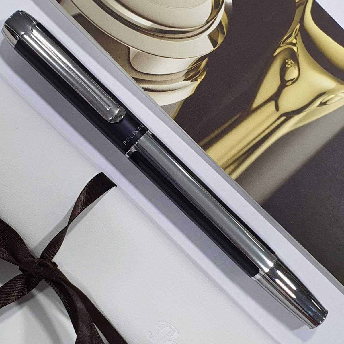 Pelikan Pura P40 Black/Silver Fountain Pen - SCOOBOO - PEP_PUR_P40_BLKSLV_FPEF_904896 - Fountain Pen