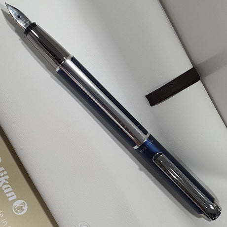 Pelikan Pura P40 Blue/Silver Fountain Pen - SCOOBOO - PEP_PUR_P40_BLUSLV_FPEF_954966 - Fountain Pen