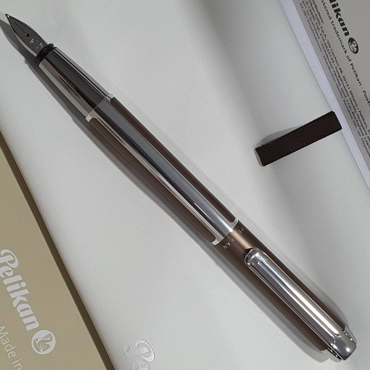 Pelikan Pura P40 Mocha Fountain Pen - SCOOBOO - PEP_PUR_P40_MCH_FPF_817219 - Fountain Pen