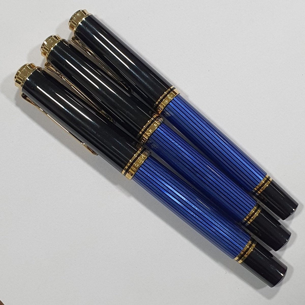 Pelikan Souveran M400 Black/Blue Fountain Pen - SCOOBOO - PEP_SVRN_M400_BLKBLU_FPEF_985952 - Fountain Pen