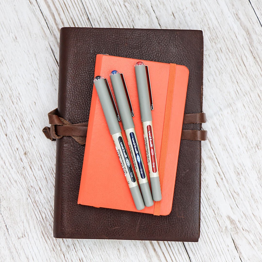 Uni-Ball Eye Multicolor Ink 0.5mm Roller Ball Pen - SCOOBOO - UB-157 - Roller Ball Pen